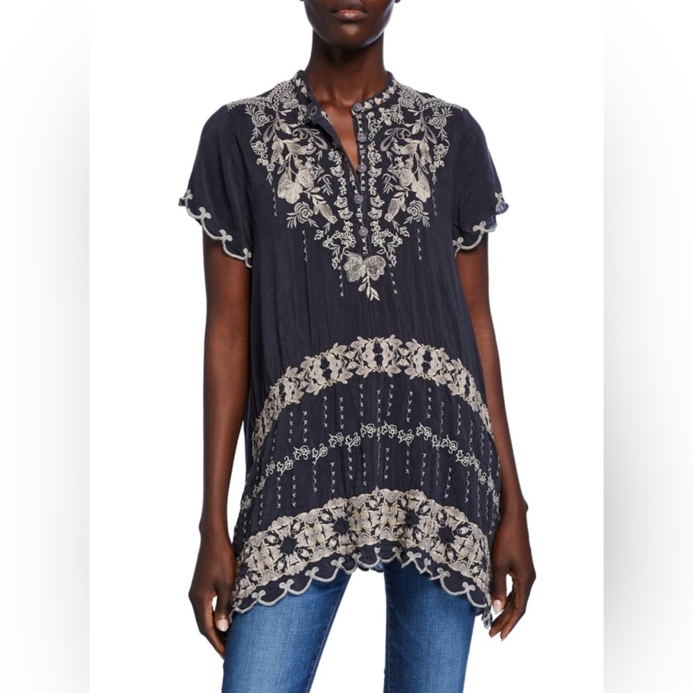 Johnny Was fletcher grey Embroidered scalloped Blouse Top Size Small S
